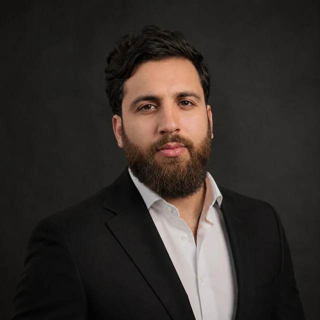 Portrait of Hossein Barzegar
